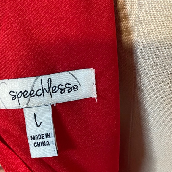 Red Lace Ruffle V-Neck Sleeveless dress - Picture 7 of 8